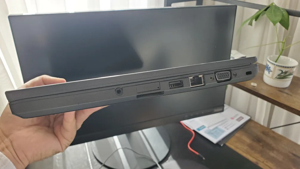 Lenovo ThinkPad Laptop image indicator(6)