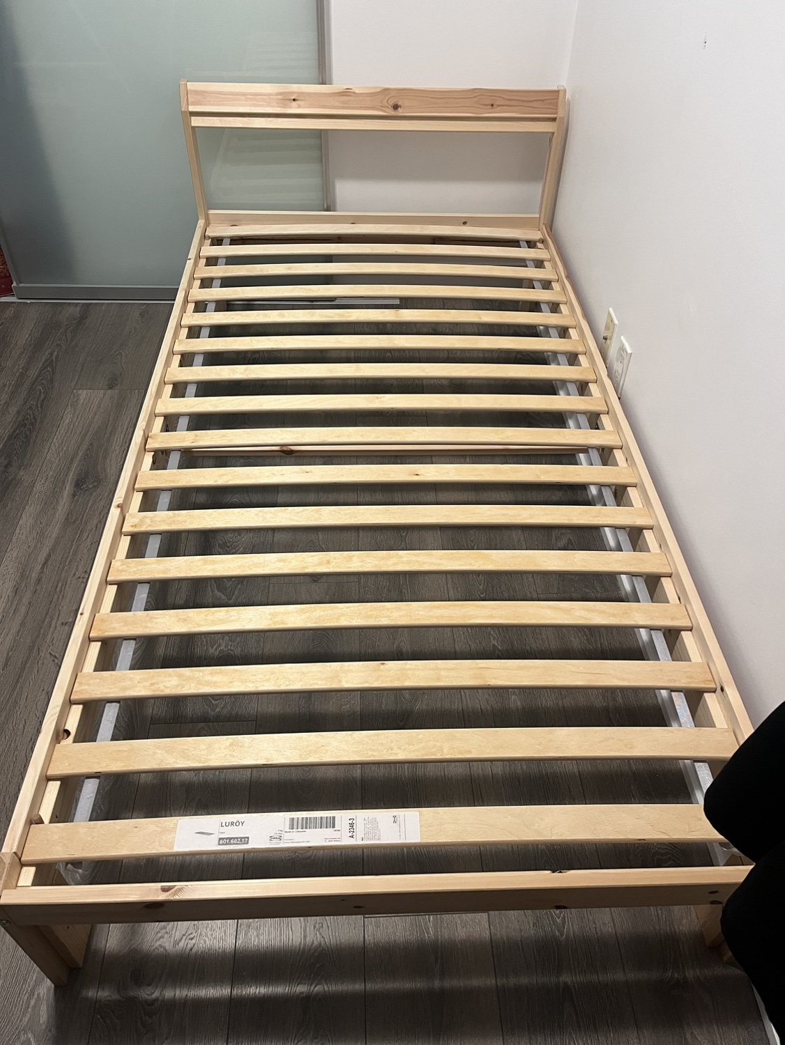 💖 Moving Sale💖 [IKEA] Twin Bed Frame (base included) - photo 5