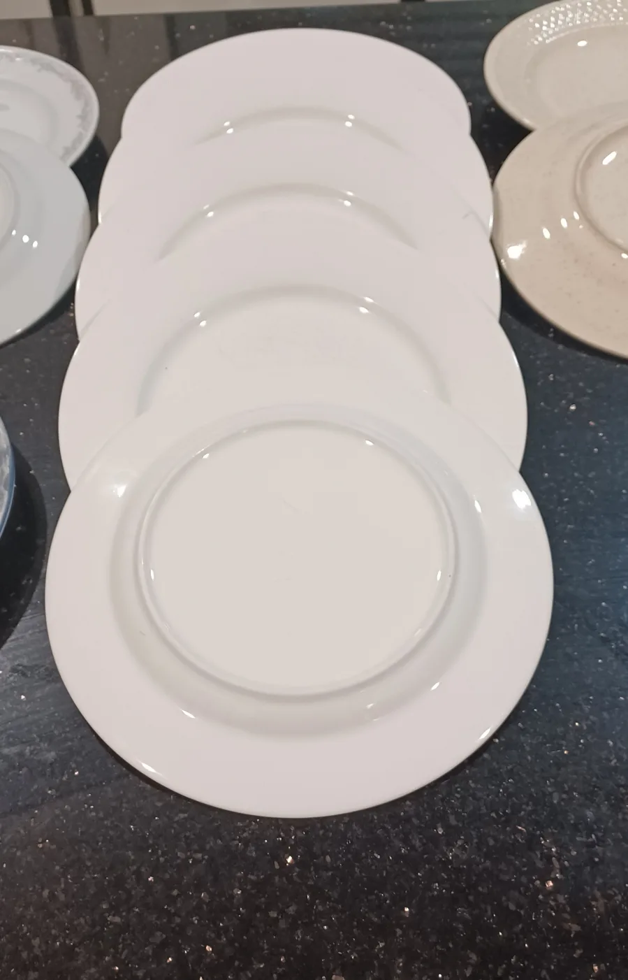 Variety Design Dinner and Dessert Plates image indicator(2)