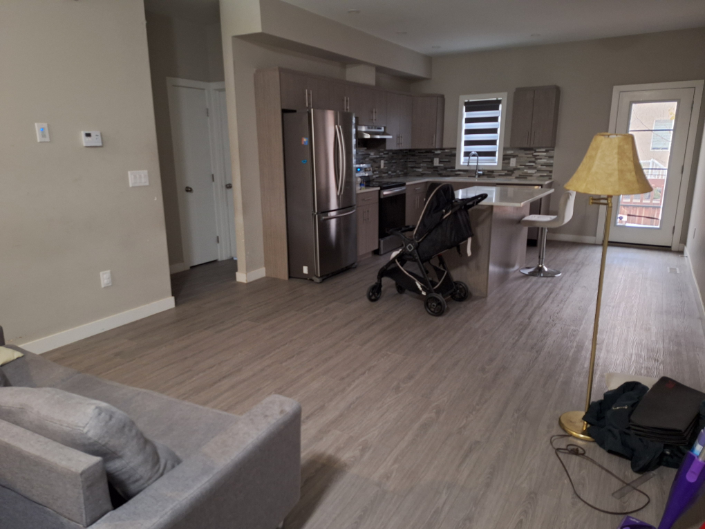 5 Bedroom Townhouse with a Den for Rent