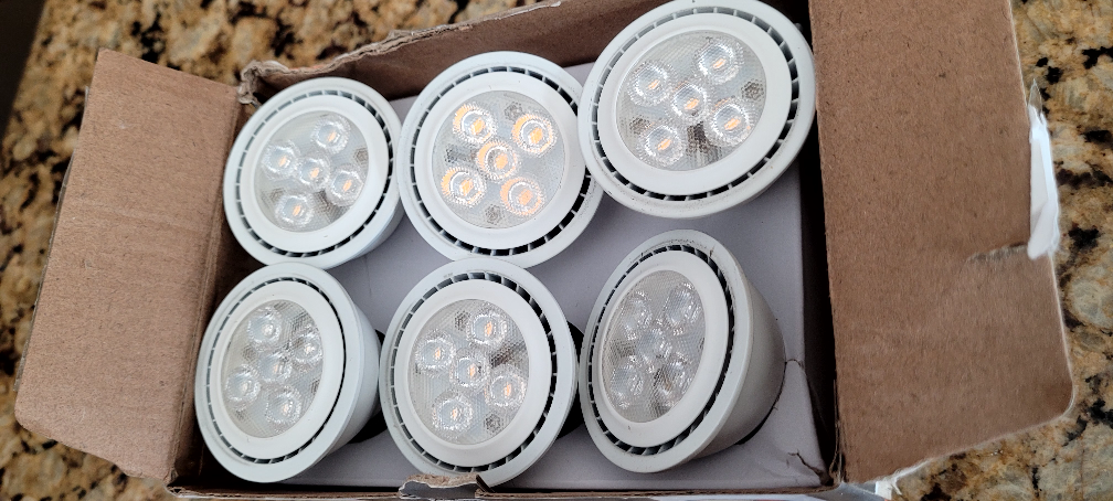 recessed lights with bulbs