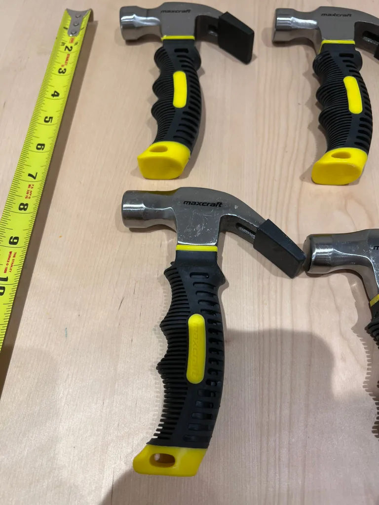 10 Maxcraft 60626 8-oz. Stubby Claw Hammer image indicator(4)