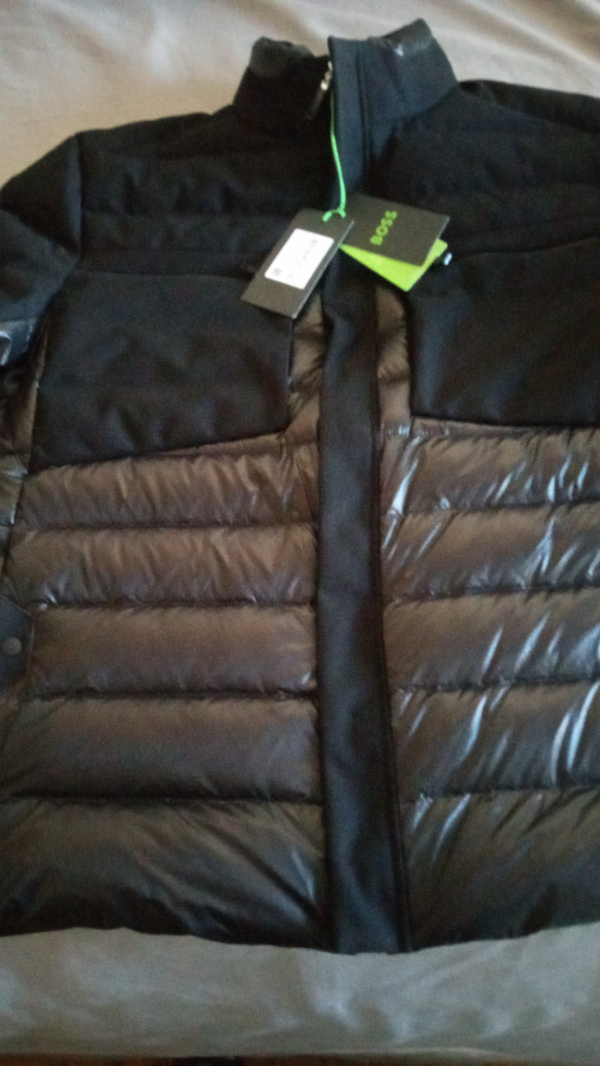 Hugo Boss Black Puffer Jacket brand new - photo 2