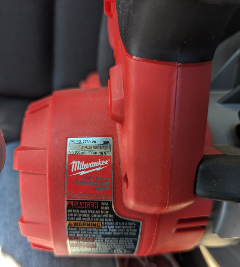 Milwaukee 18V FUEL 6-1/2 inch Circular Saw - photo 2