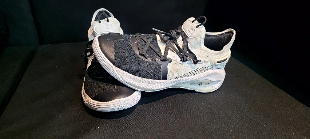 Under Armour Curry 6 Basketball Shoes image indicator(6)