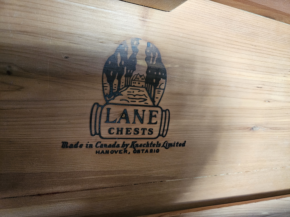 Vintage Lane Cedar Chest - photo 3