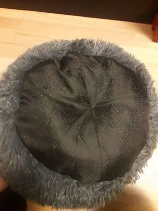 Grey Pet Bed Fluffy small pet bed for small dog or cat image indicator(4)