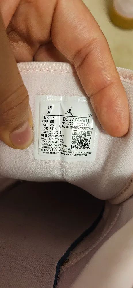 Nike Air Jordan 1 Low Pink image indicator(3)