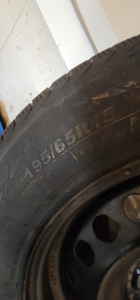 Set of 4 Winter Tires 195/65R15 - photo 3