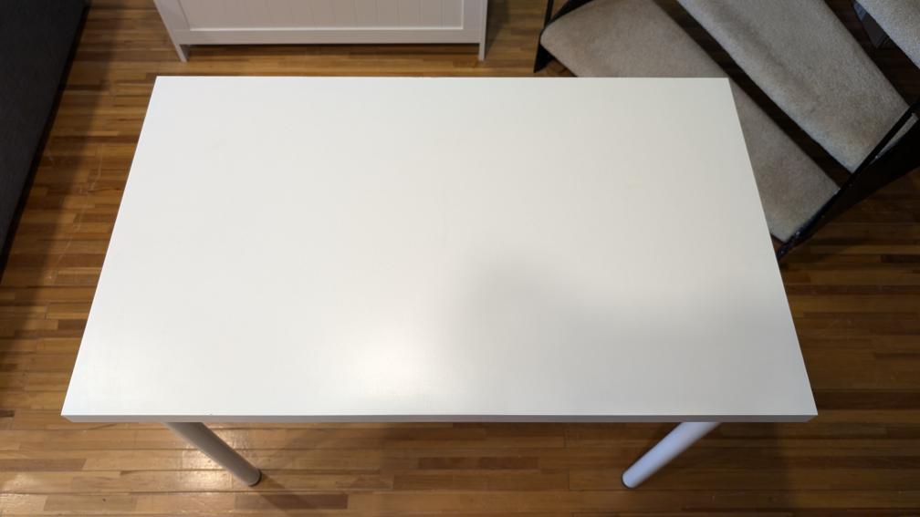 White Ikea desk - photo 3