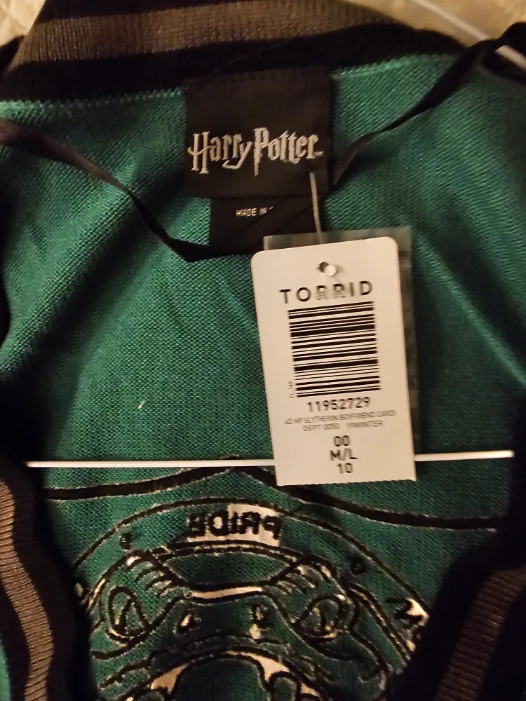 Harry Potter Slytherin Cardigan image indicator(3)