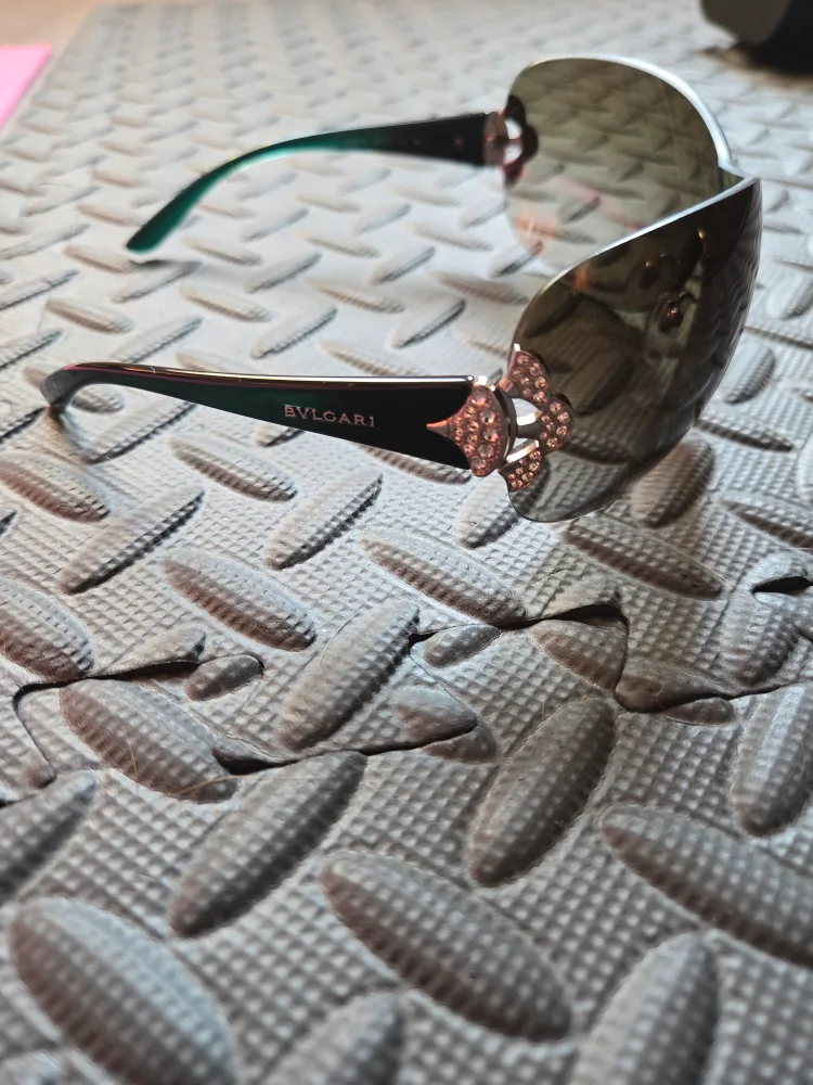 BVLGARI Sunglasses image indicator(3)