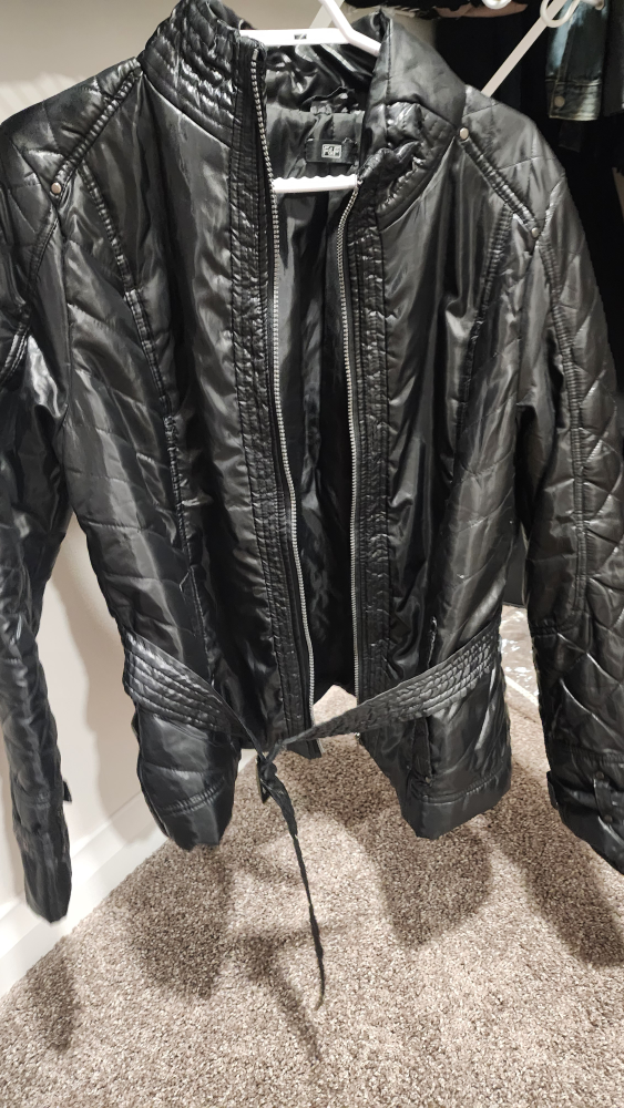 Black Puffer Jacket with Belt - photo 2