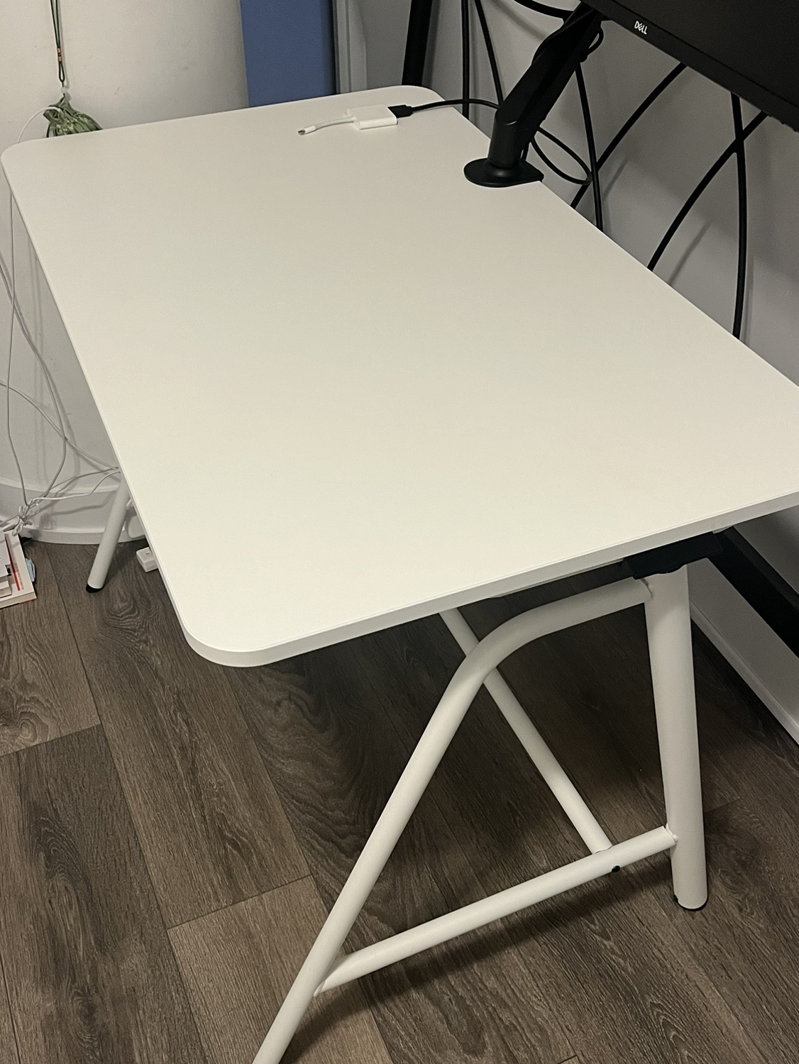 [IKEA] White Adjustable Standing Desk