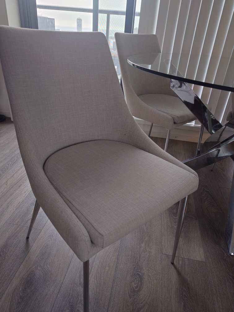Glass dinning table + Set of 4 dining chairs - photo 4