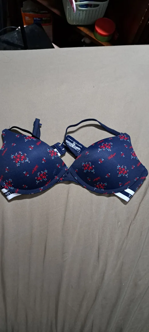 womens bra size 32B image indicator(2)