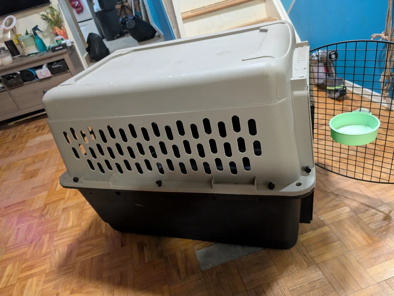 Top Paw Dog Crate travel crate 36" medium dog image indicator(3)