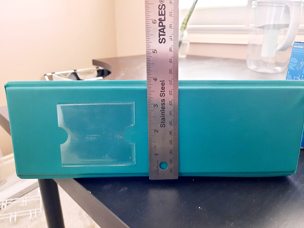 4" green binder - photo 2