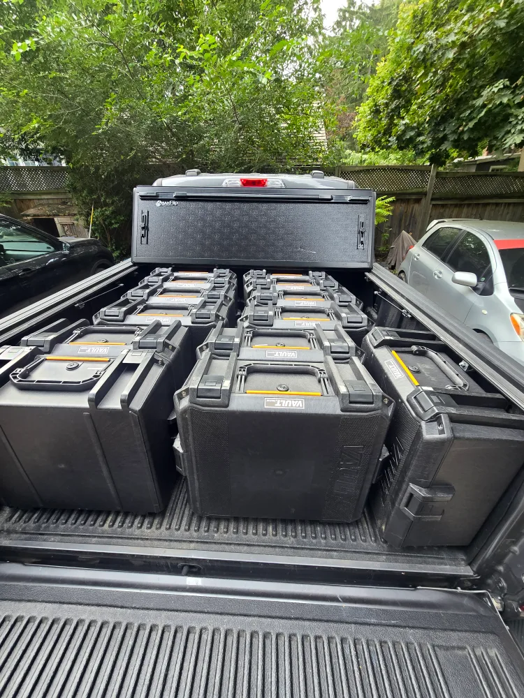 Pelican Vault Cases image indicator(3)