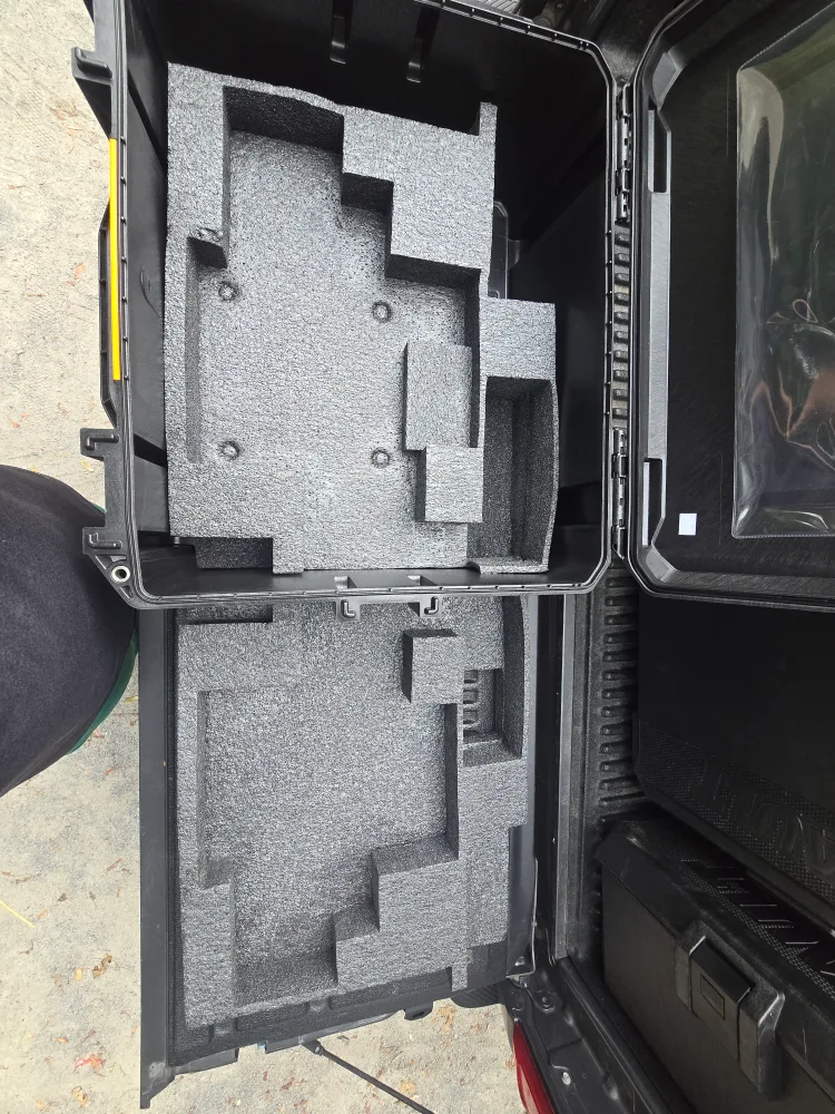 Pelican Vault Cases image indicator(4)