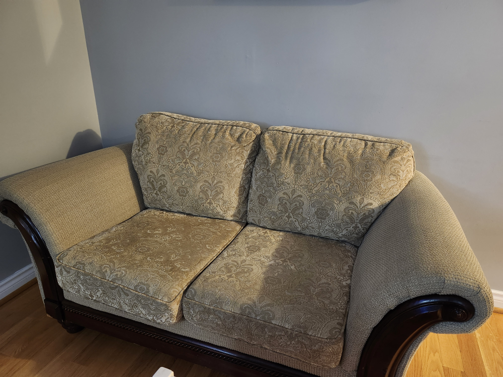 Loveseat, Couch