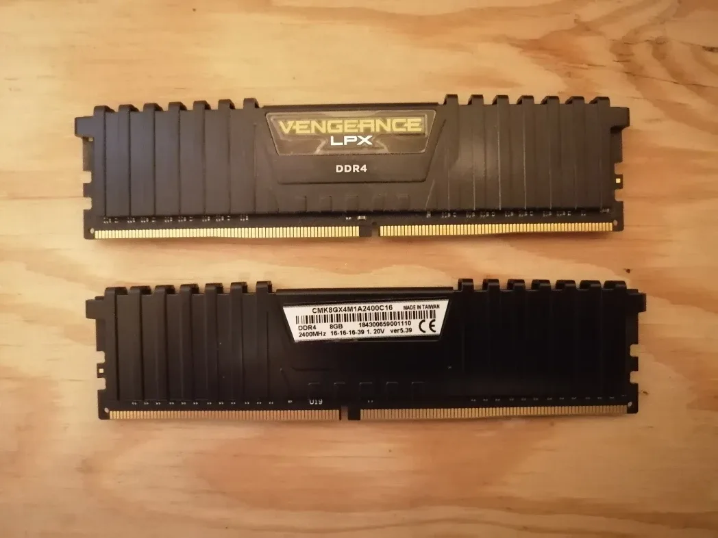 Corsair Vengeance LPX DDR4 8GB RAM thumbnail