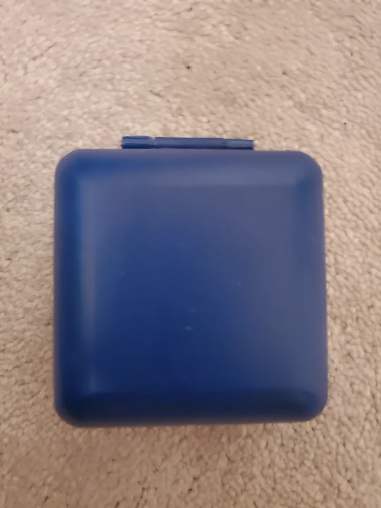 Travel Alarm Clock - Dial, analog, Foldable clock image indicator(3)