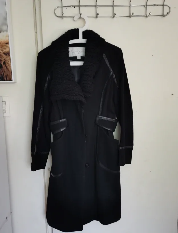 Jessia Simpson - Chic Wool Coat Size S