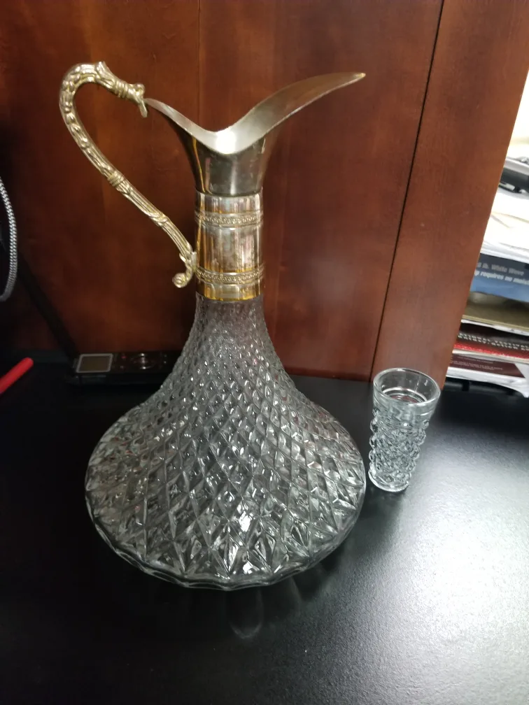 Italian Cut-Glass Silver-Plated Decanter w/ 6 cut-glass glasses image indicator(2)