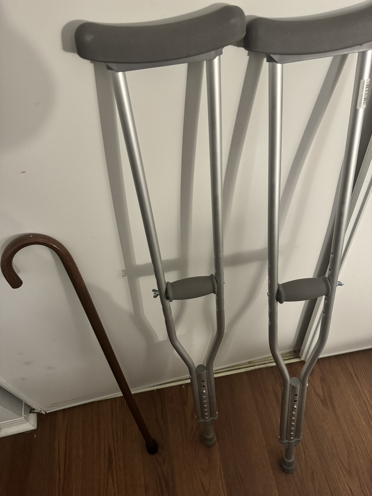 Cane & Crutches - photo 2