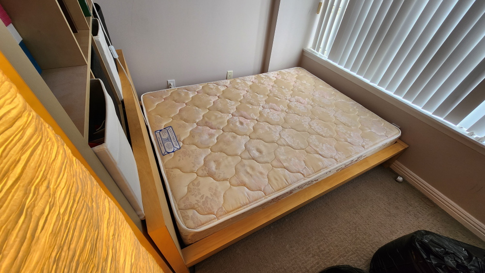 Ikea Malm Bed, double size,  no Mattress, frame only - photo 2