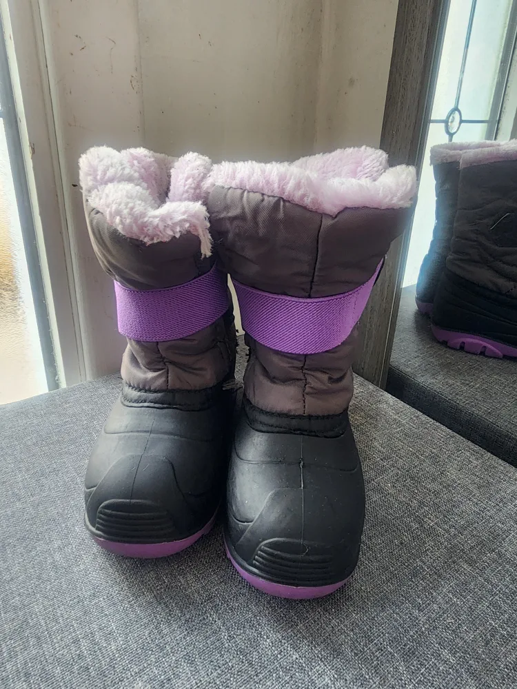 Kamik Kids Winter Boots Size 8 thumbnail