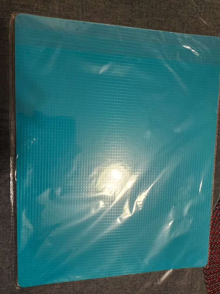 Set of 4 BergHOFF Non-Slip Cutting Mats #Freecycle image indicator(2)