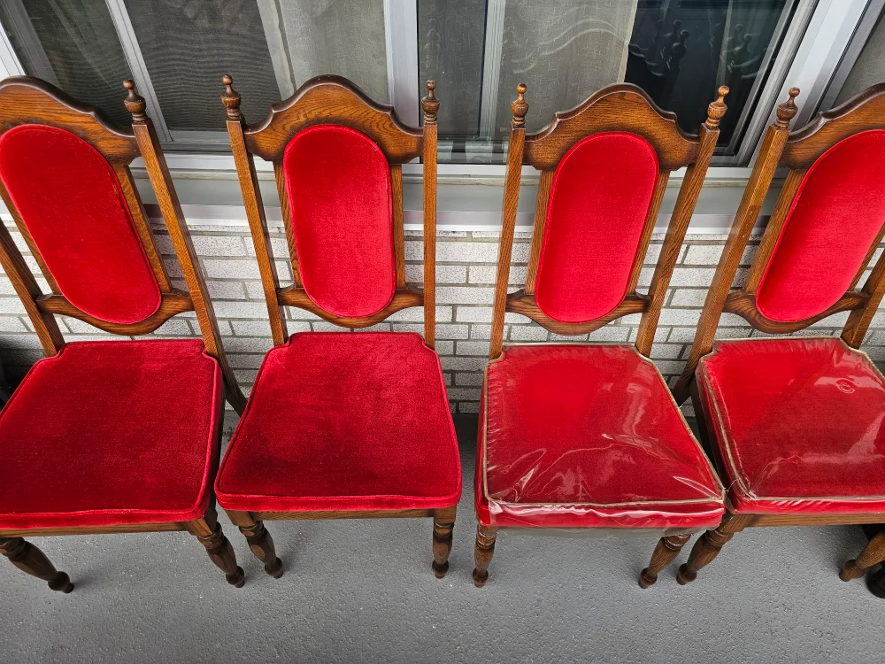 Set of 4 Antique Dining Chairs thumbnail