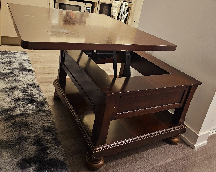 2 in 1 Lift Top Coffee Table/ computer desk, move out sale - photo 2