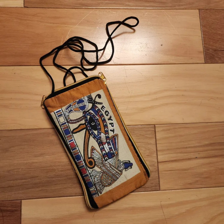 🧡 Egyptian Eye of Horus Crossbody Bag image indicator(2)