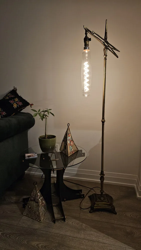 Vintage Brass Floor Lamp image indicator(3)