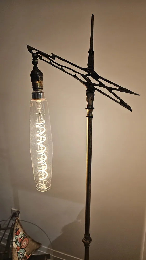 Vintage Brass Floor Lamp image indicator(4)