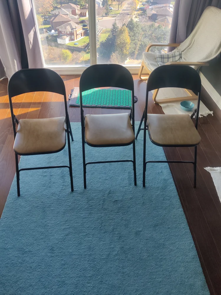 Set of 3 Folding Chairs thumbnail