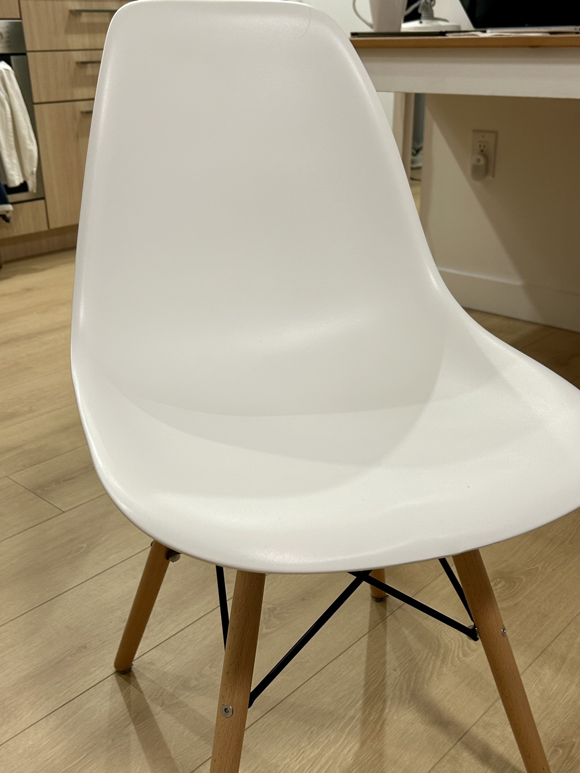White Chair - photo 2
