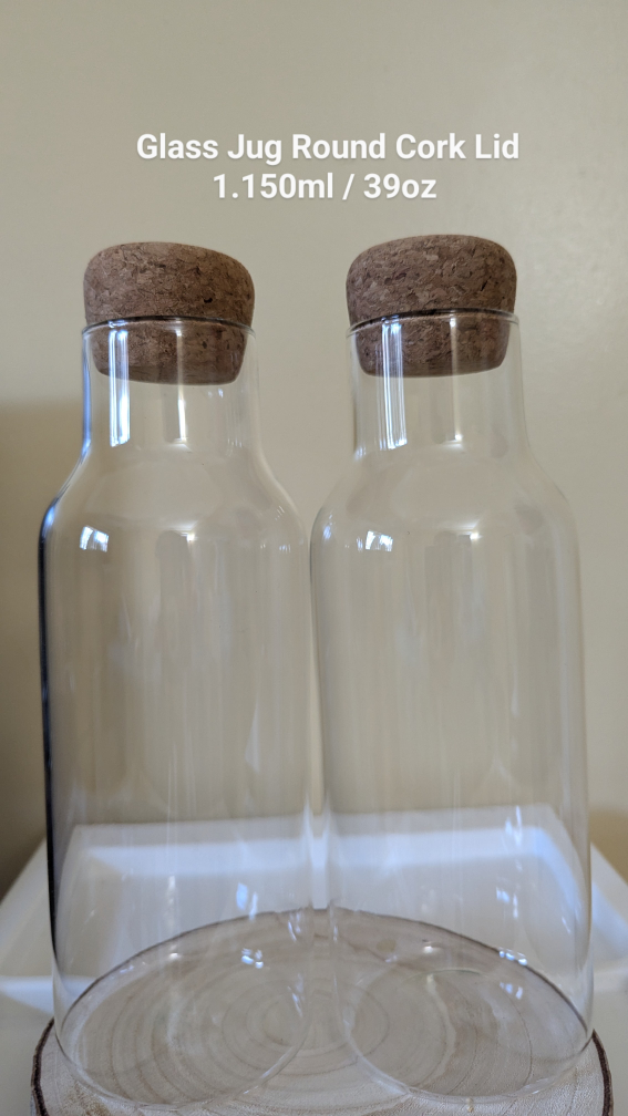Glass jug round cork lid