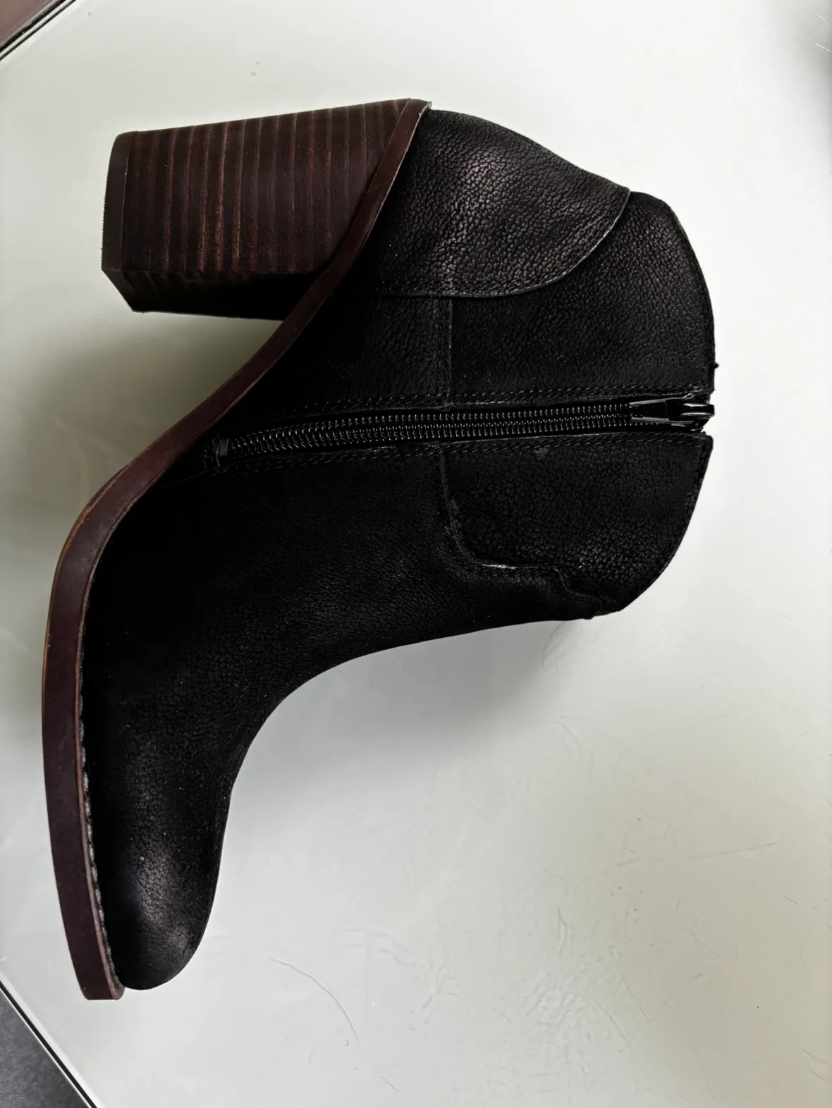 Women’s boots Lucky Brand size 8.5 image indicator(3)