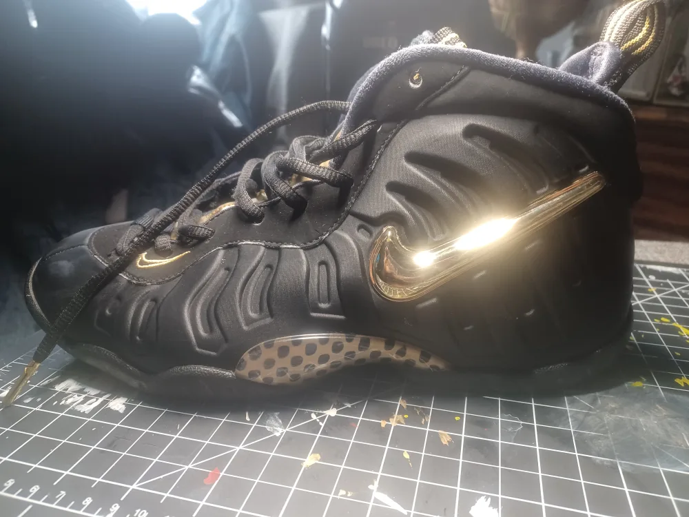 Nike Air Foamposite One image indicator(2)