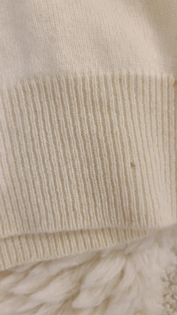 Club monaco cashmere 100 sweater image indicator(3)