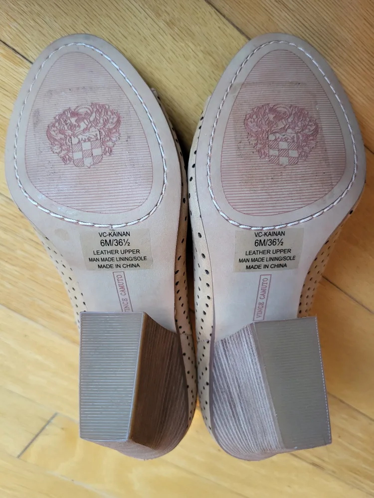 ❣️ New Vince Camuto Ankle Boots Tan Leather Peep Toe Size 6 image indicator(7)