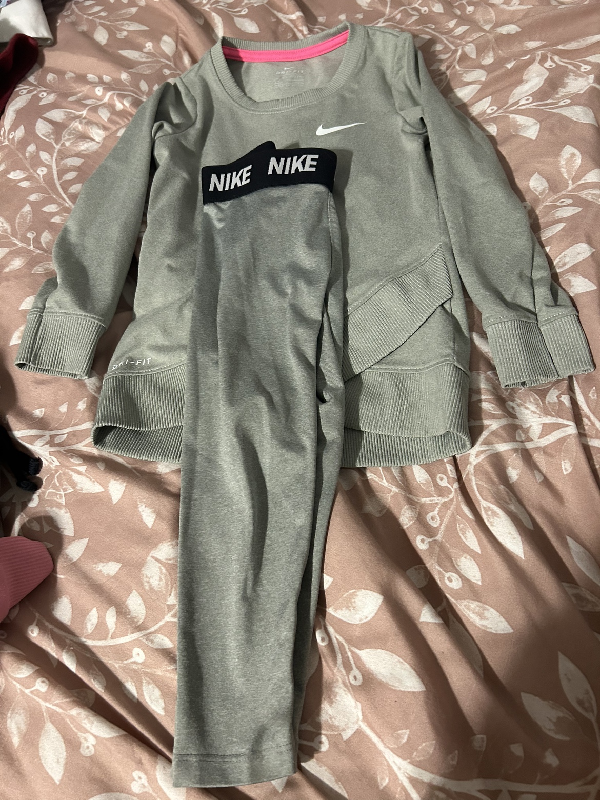 Nike Girl clothing