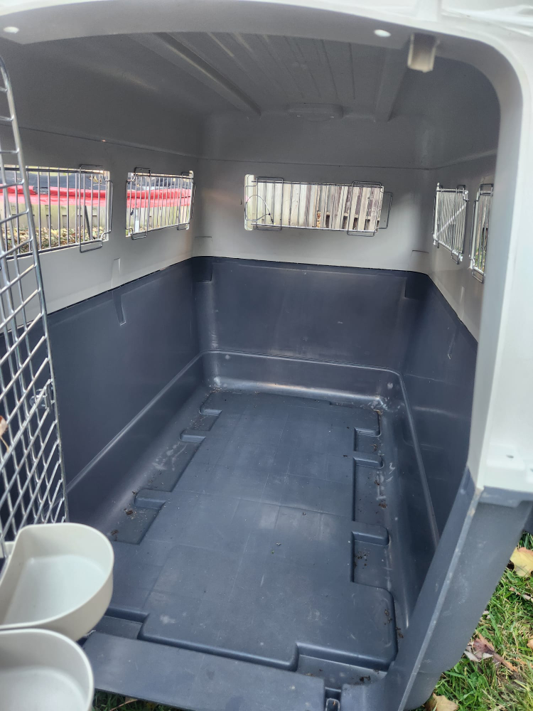 Pet Carrier - Kennel - Travel crate - photo 2