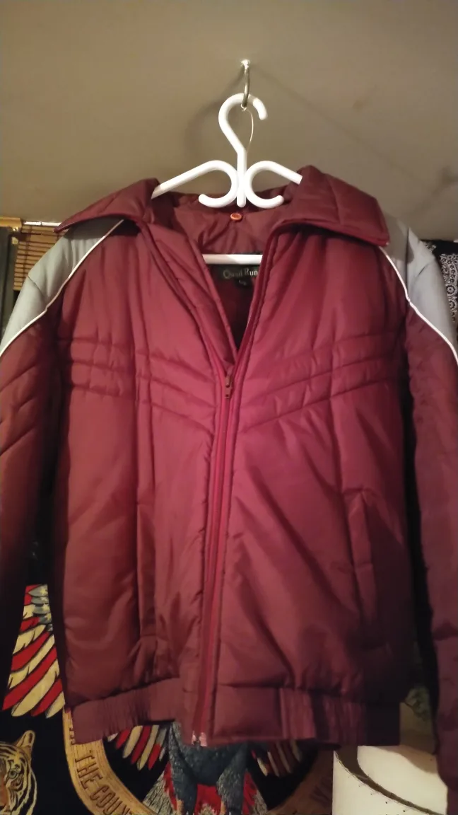 Quail Run Vintage Burgundy Jacket image indicator(4)