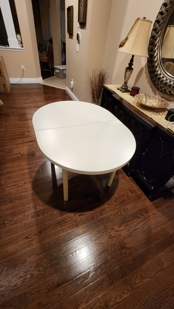 White Extendable Dinnet Oval Table