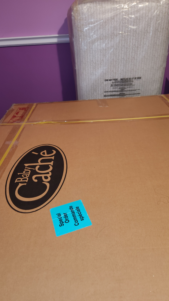 Baby Cache Crib & Mattress - photo 2